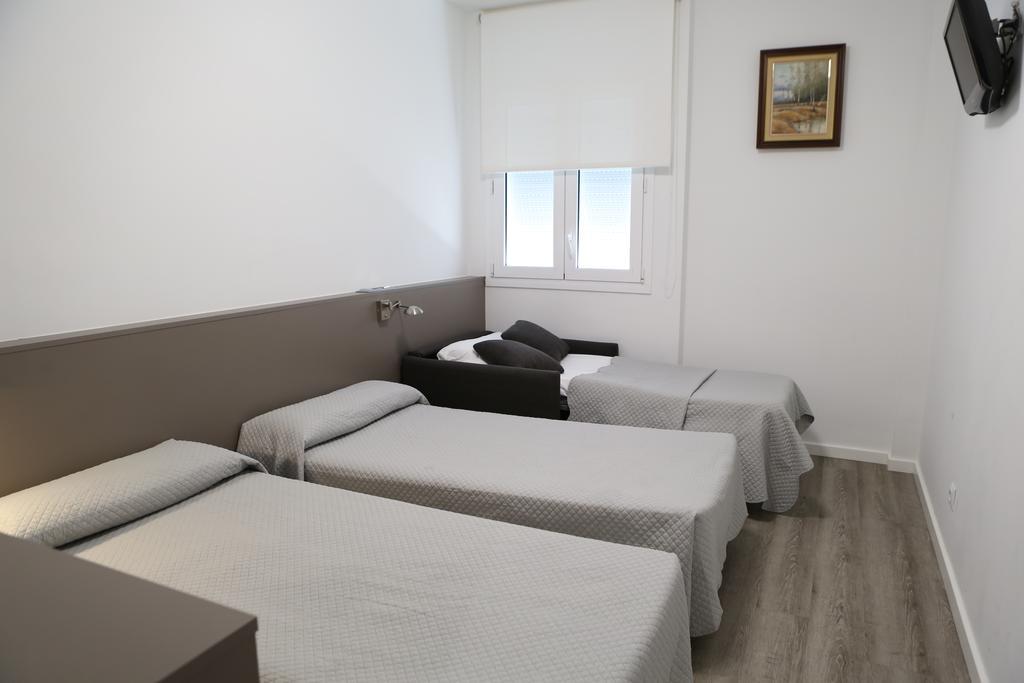 Hotel Alguer Camp Nou Barcelona Ngoại thất bức ảnh